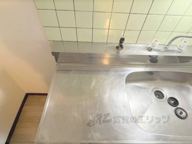 キッチン　コンロ置き場