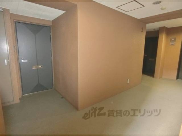 玄関　共用部