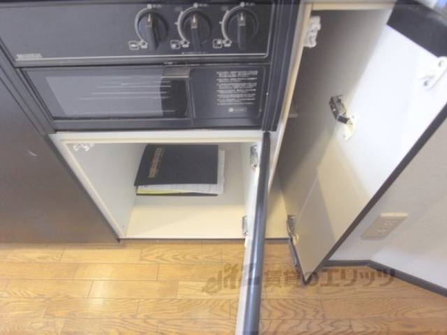 キッチン　下部収納