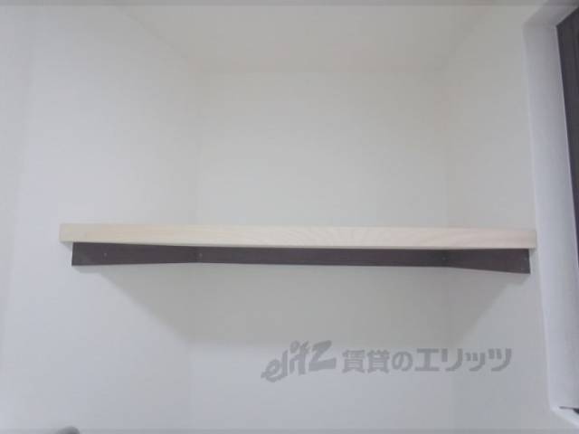 トイレ　上部棚