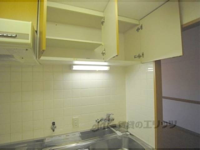 キッチン上部収納