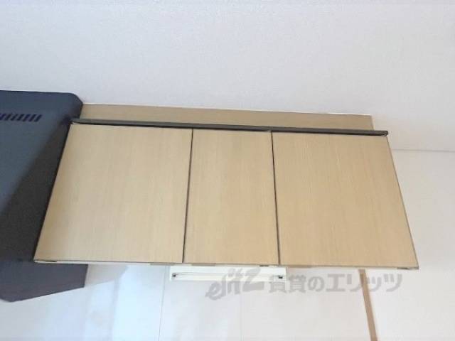 キッチン　上部収納