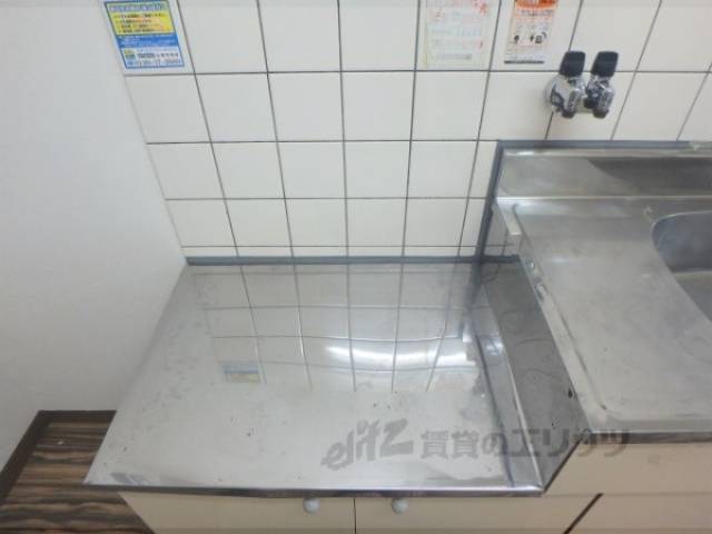 キッチン　コンロ置き場