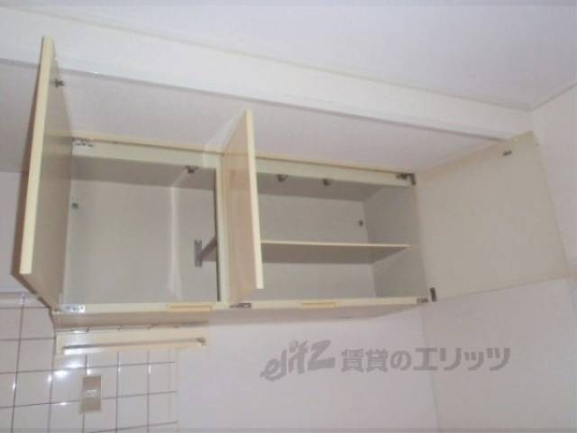 キッチン　キッチン上収納