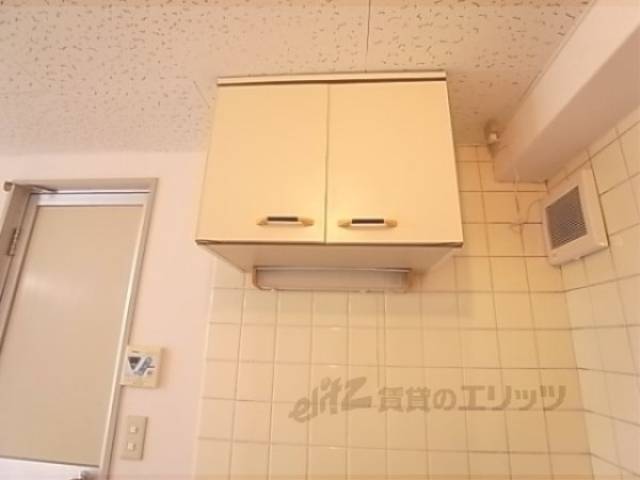 洗面所　上部収納