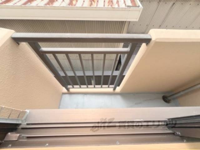 ベランダ　室外機置き場