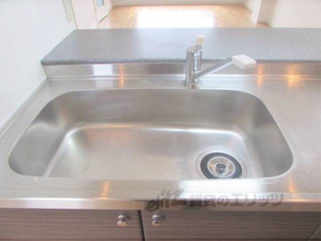 キッチン　広くて洗い物楽です。