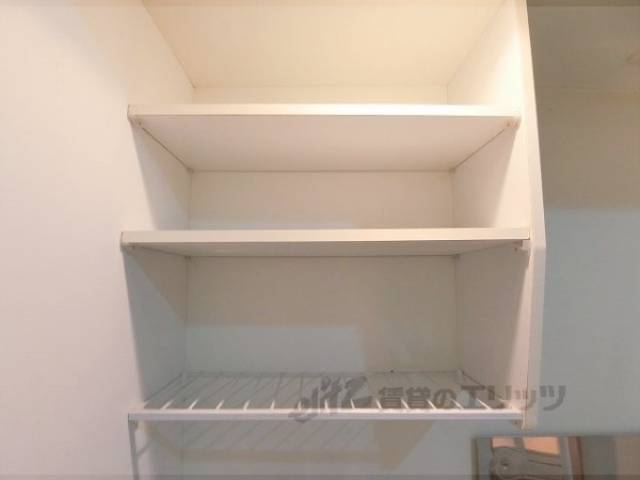キッチン　上部収納