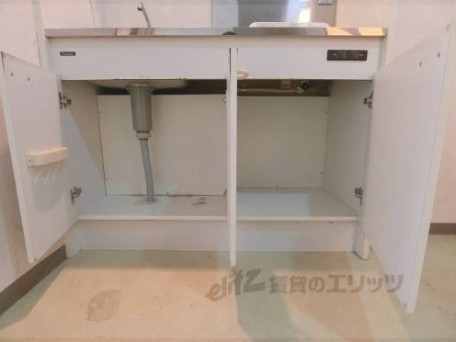 キッチン　下部収納