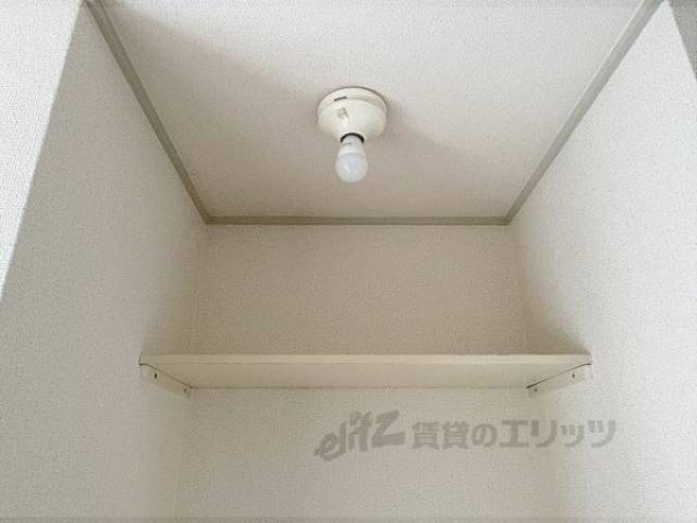 洗濯機置場　上部棚