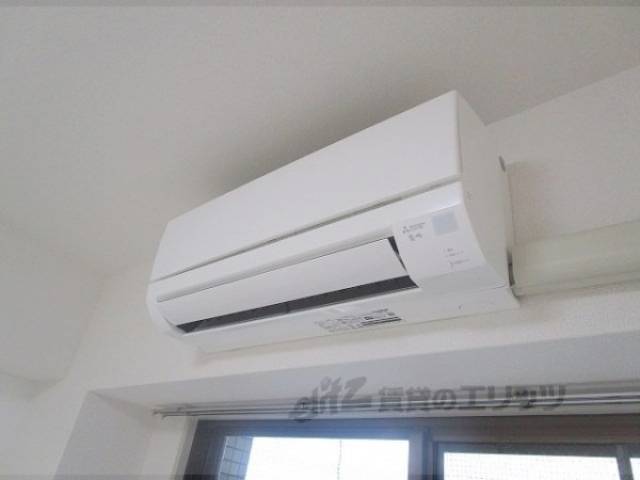 エアコン　リビング