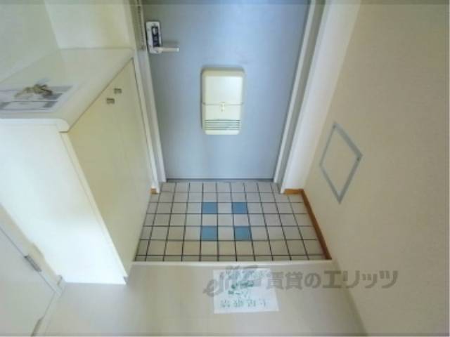 玄関　ダイニングキッチン
