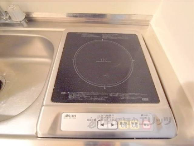 キッチン　コンロ　ＩＨコンロ設置済みです。