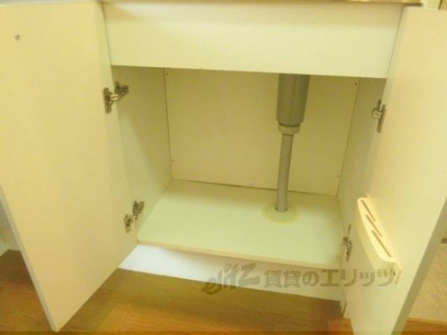 キッチン　下部収納