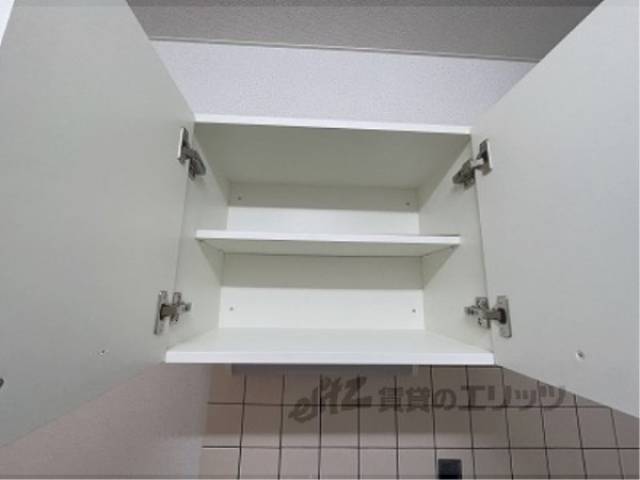 キッチン　上部収納