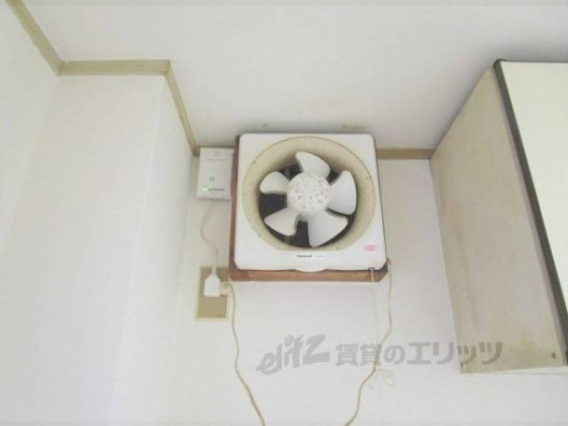 キッチン　換気扇