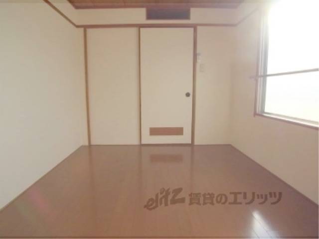 洋室 6帖の広さです