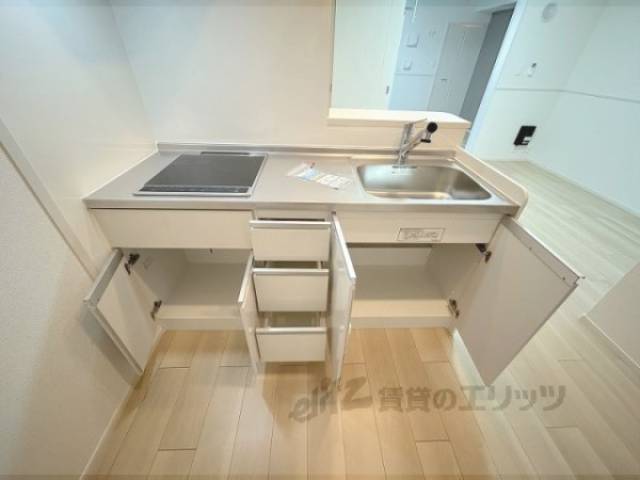 キッチン　キッチン下部収納