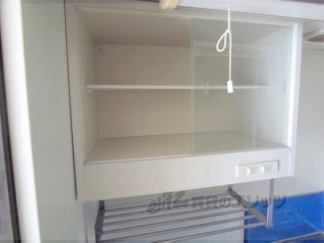 キッチン　上部収納