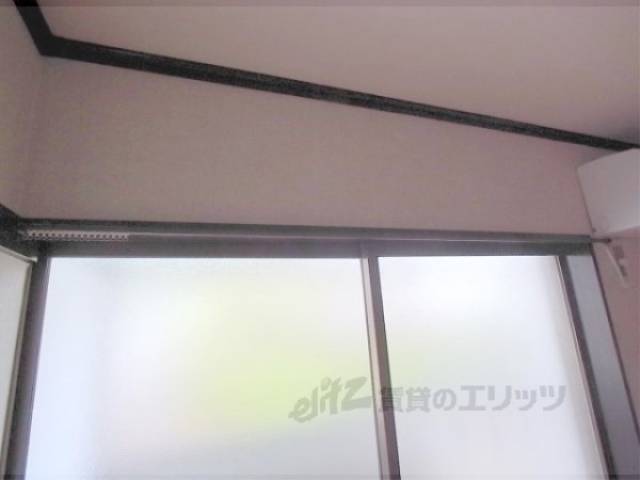 カーテンレール