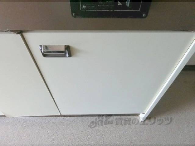 キッチン　下部収納