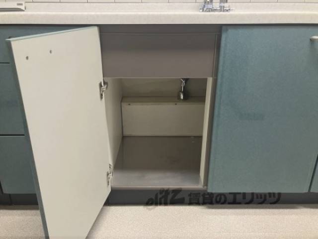 キッチン　下部収納