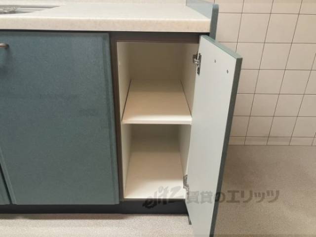 キッチン　下部収納