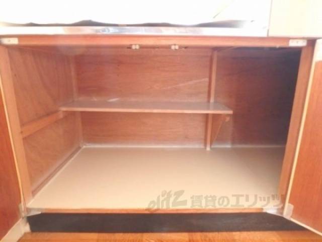キッチン　下部収納