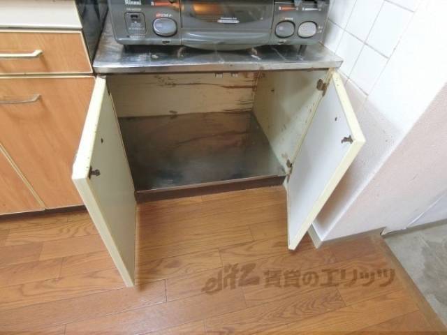 キッチン　収納