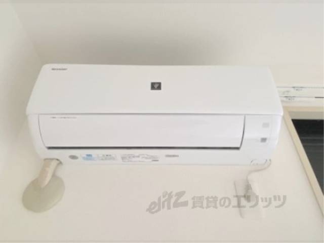 エアコン　リビング側