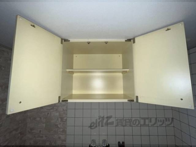 キッチン　上部収納