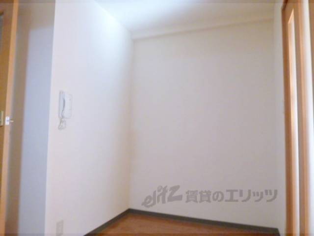 キッチン　ダイニングキッチン　生活空間を区切るりが欲しい方におすすめ