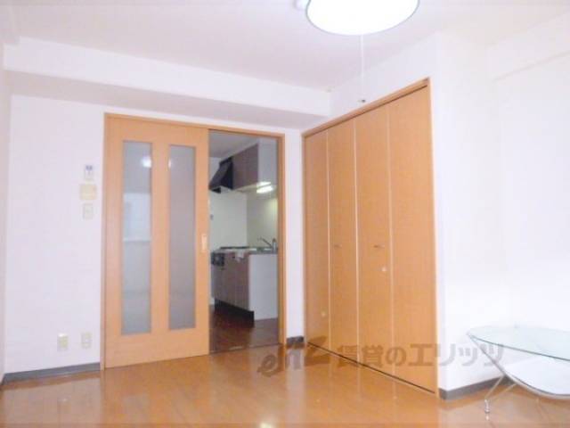 洋室　収納付きのお部屋です