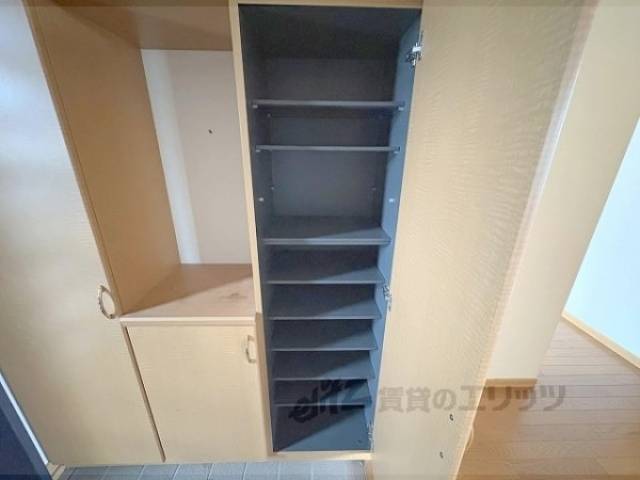 下駄箱　横収納
