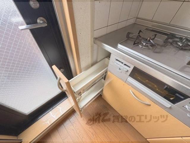 キッチン　収納