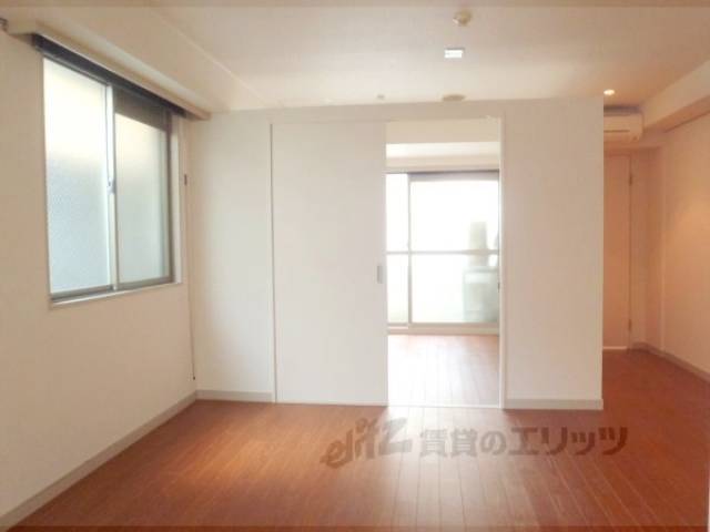 居室　広くて物がたくさん入ります