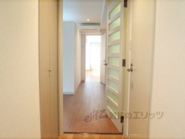 廊下　下駄箱付きです