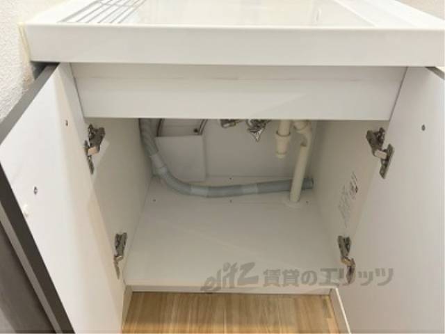 洗面所　下部収納