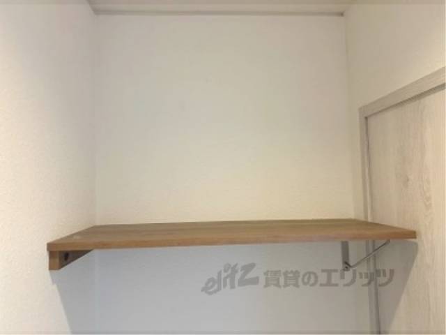 トイレ　上部収納