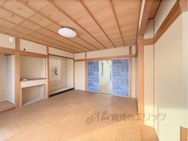 洋室　南側洋室