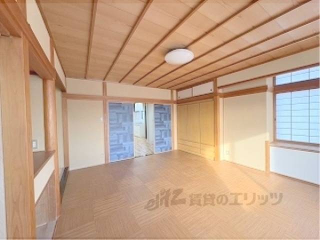 洋室　南側洋室