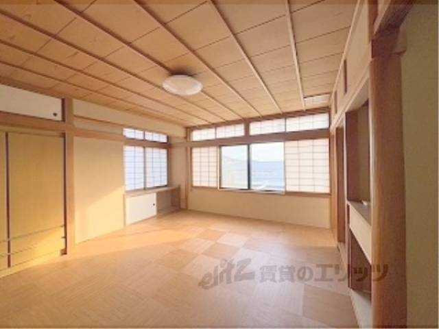 洋室　南側洋室