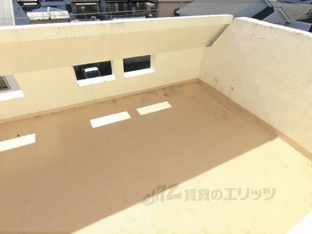 ベランダ　共用