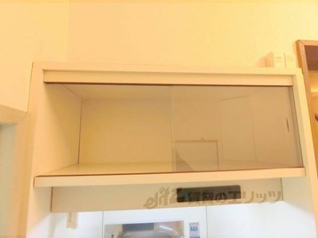 キッチン　上部収納