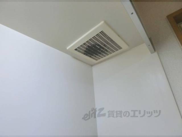 キッチン　キッチン換気扇