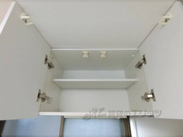 キッチン　上部収納