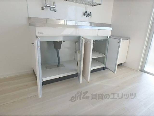 キッチン　収納