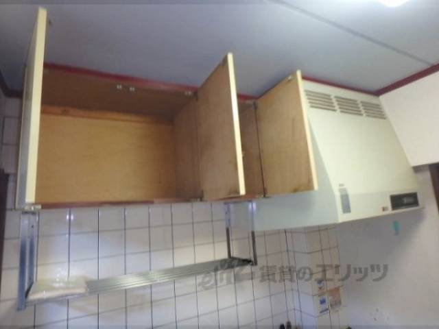 キッチン　収納上部