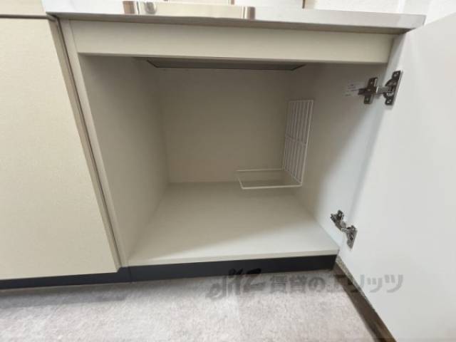 キッチン　下部収納