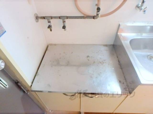 キッチン　コンロ置き場